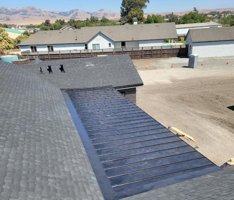 brand new asphalt shingle roof installed by the best team of roofing in hayward, ca